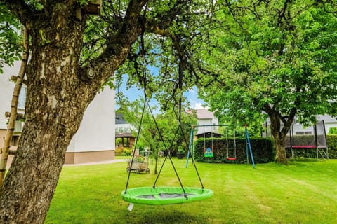 Apartment | Garden