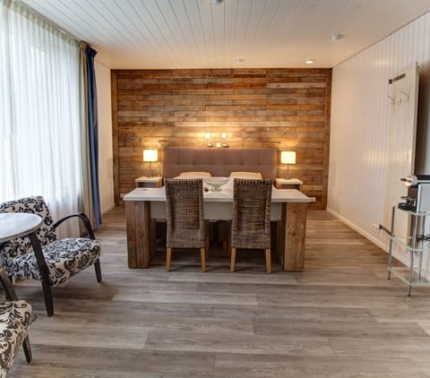 Studio, Ground Floor | Minibar, in-room safe, blackout drapes, iron/ironing board