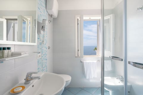 Superior Double or Twin Room, Terrace, Sea View | Bathroom | Shower, free toiletries, hair dryer, slippers
