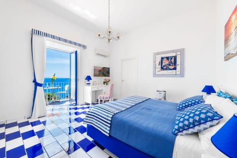 Family Room, Sea View | Premium bedding, in-room safe, individually decorated