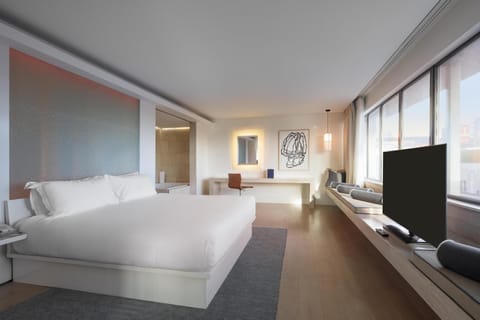 Hypo-allergenic bedding, in-room safe, desk, laptop workspace