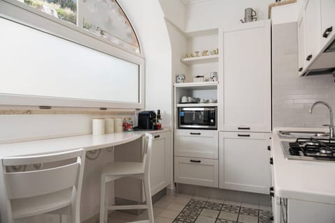 Espresso maker, coffee/tea maker, electric kettle, highchair