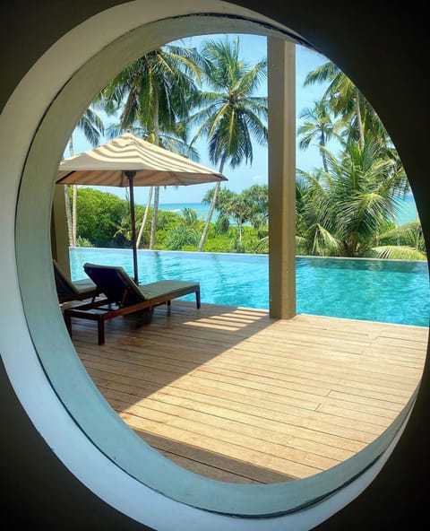 2 outdoor pools, sun loungers