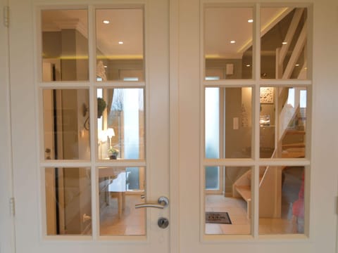 House | Reception