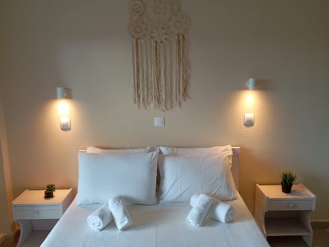 1 bedroom, premium bedding, individually decorated