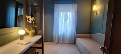 Suite Villa | Living area | Smart TV