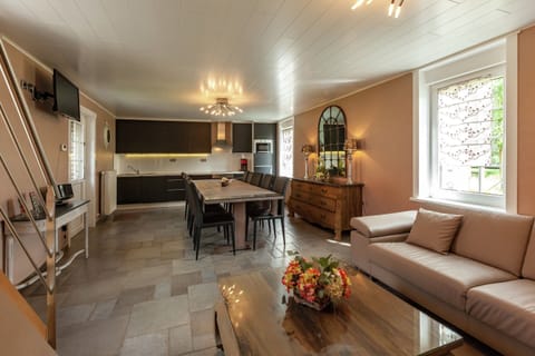 House | Living room | DVD player