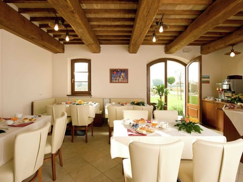 Villa | Dining
