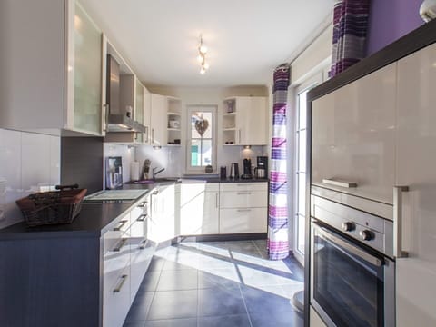 House | Private kitchen