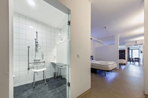 Family Room | Bathroom | Towels