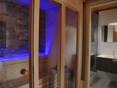House | Spa treatment