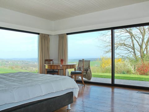 House | Room amenity