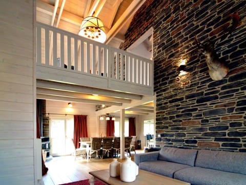 Chalet | Living room | Fireplace