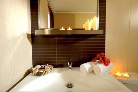 Apartment, 1 Bedroom | Bathroom sink