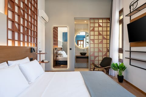 Superior Double Room, City View | In-room safe, desk, soundproofing, iron/ironing board