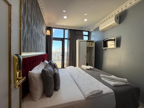 Design Double Room | Minibar, soundproofing, free WiFi, bed sheets