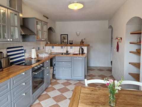 Apartment | Private kitchen | Highchair