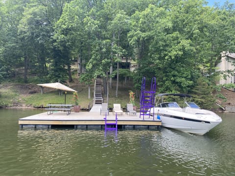 Swim dock