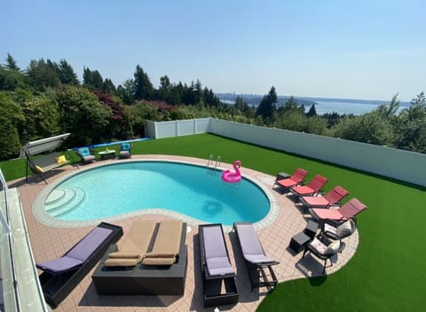 Heated pool is available with extra charge and at least 5 days notice.