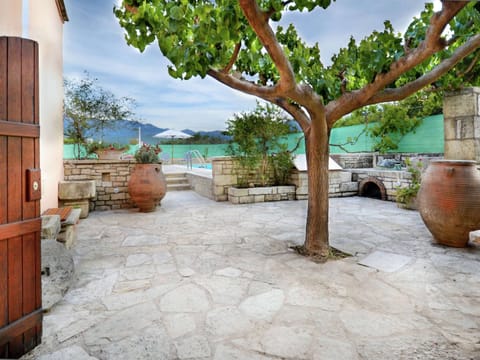 House | Property amenity