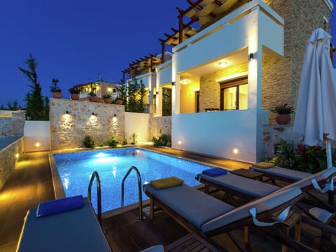 Villa | Pool | Indoor pool, outdoor pool