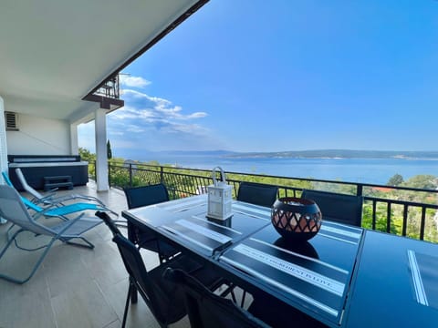 Apartment | Balcony