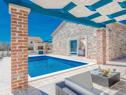 Villa | Pool | Indoor pool, outdoor pool