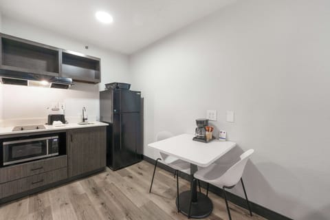 Fridge, microwave, coffee/tea maker