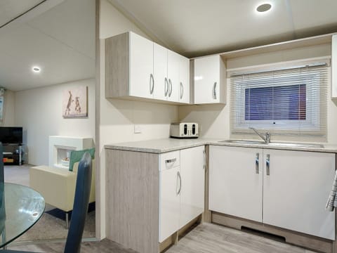 Kitchen | The Paddocks - Meeks Park, Dollar