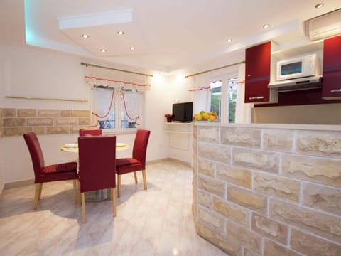 Apartment | Living room