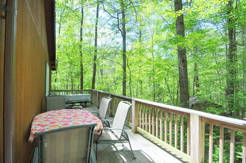 House, Multiple Beds (Cabin at Sleepy Creek - Charming Cabi) | Property grounds