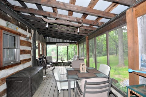 Cabin, Multiple Beds (Pondview Cabin - Log Cabin Retreat) | Outdoor dining