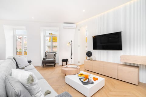 Apartment, 4 Bedrooms, Non Smoking | Living room | Flat-screen TV