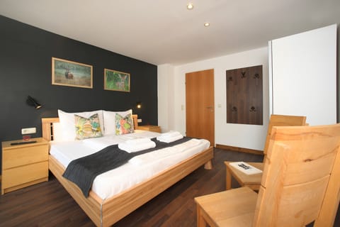 Standard Double Room | Free WiFi, bed sheets