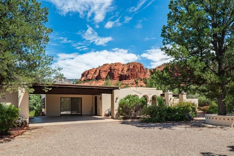Welcome to 120 Pine based in the Red Rocks of Sedona, a private Spanish style home