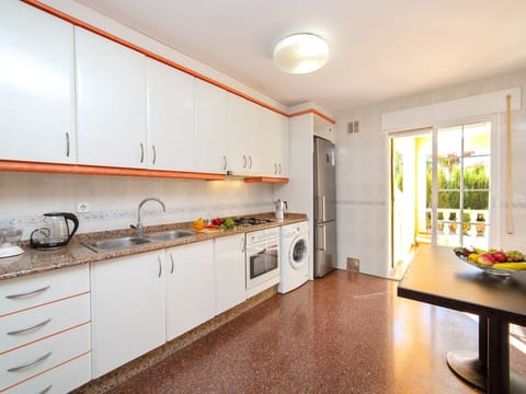 Room, Property, Furniture, Kitchen, Yellow, Countertop, Building, Real Estate, Cabinetry, Interior Design