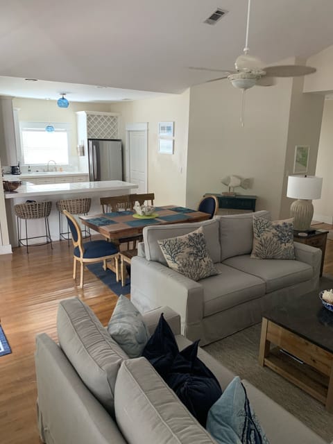 Living room, dining area and kitchen. 