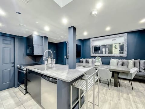 Full-size kitchen with brand new state-of-art with in-kitchen dining.