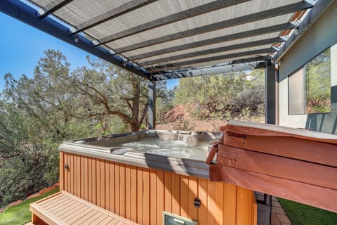 Sedona Vacation Rental | 2BR | 2BA | Step-Free Access | 925 Sq Ft