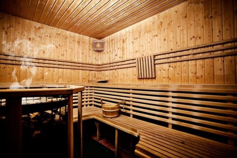 Sauna, facials, massage/treatment rooms