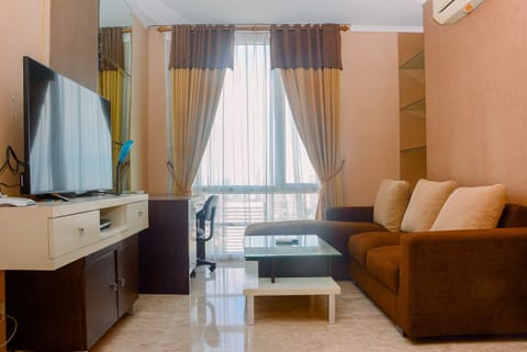 Standard Apartment | Living area | TV