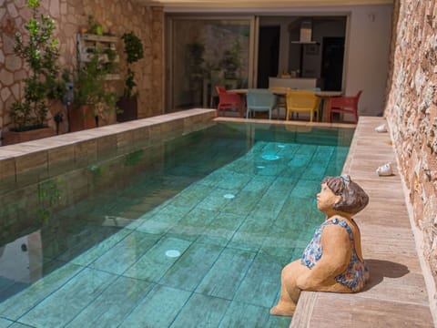 Water, Swimming Pool, Azure, Wood, Building, Flooring, Floor, Leisure, Wall, Plant