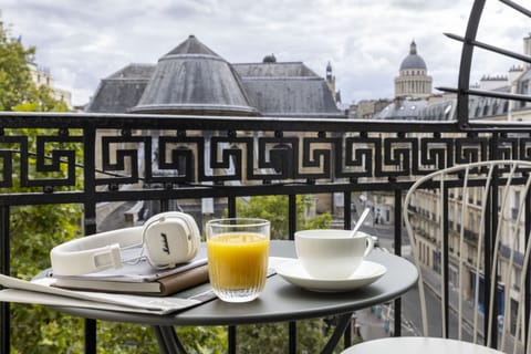Comfort Double Room with Balcony | Premium bedding, minibar, in-room safe, individually decorated