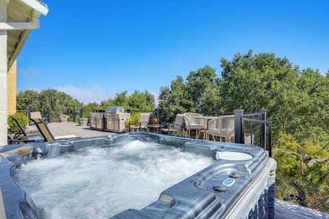 Vallejo Vacation Rental | 4BR | 3BA | Stairs Required | 2,036 Sq Ft