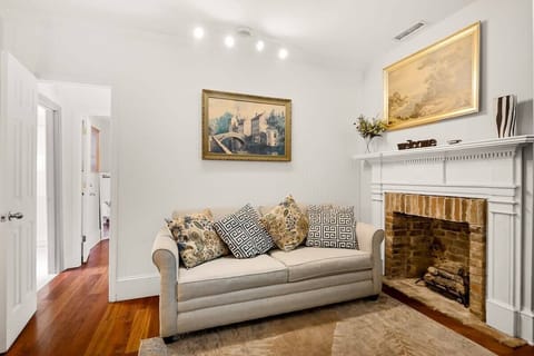 Welcome to The Gallery Suite! 