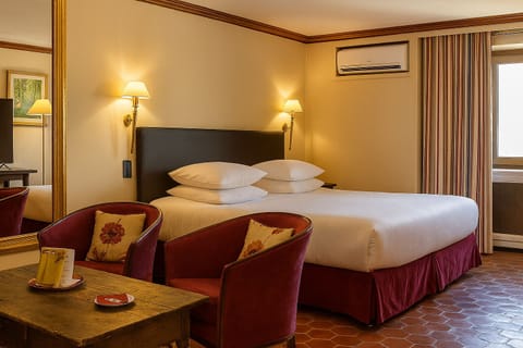Junior Suite | Premium bedding, minibar, in-room safe, desk