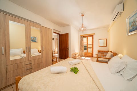 Standard Apartment | In-room safe, iron/ironing board, travel crib, free WiFi