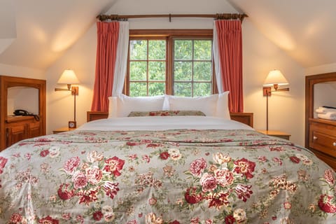 Farm House Up to 3 Person Occupancy - English Breakfast | Frette Italian sheets, premium bedding, Tempur-Pedic beds