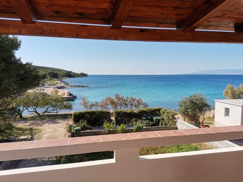 Apartment, 2 Bedrooms, Smoking, Terrace | Property grounds