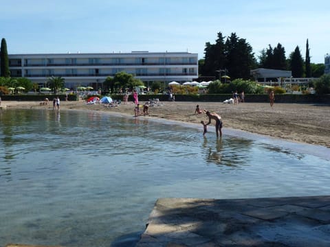 Apartment, 2 Bedrooms, Terrace | Beach